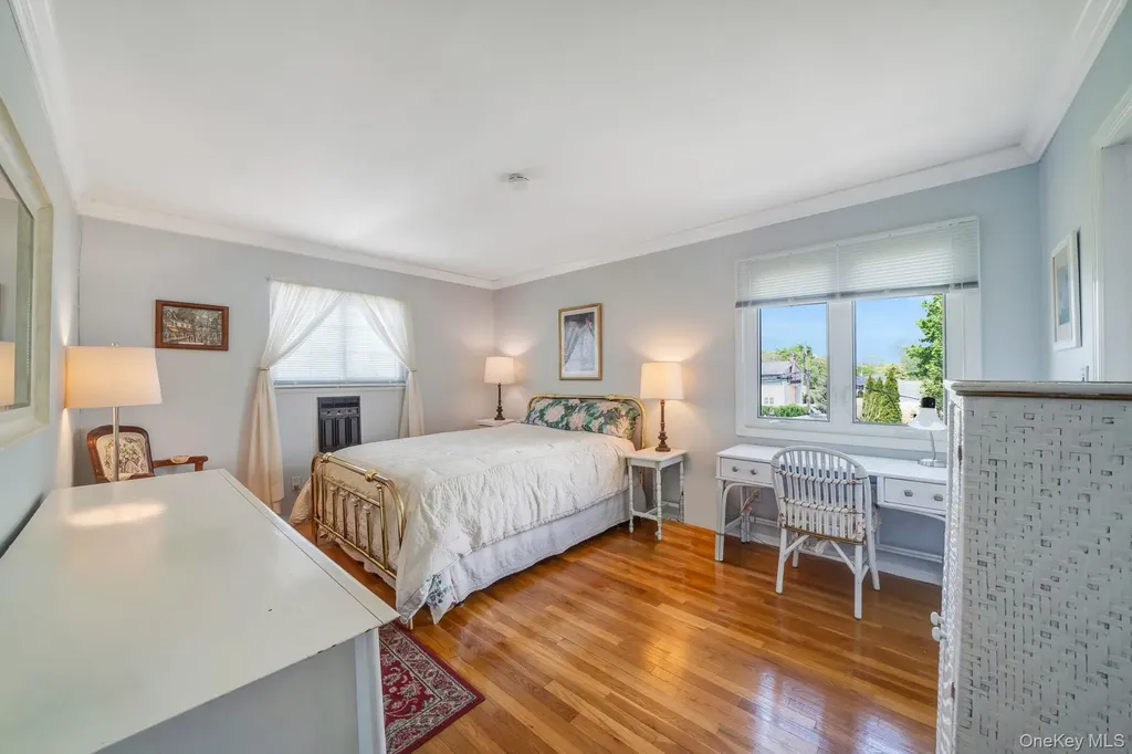 75 Pawnee Drive Commack NY 11725