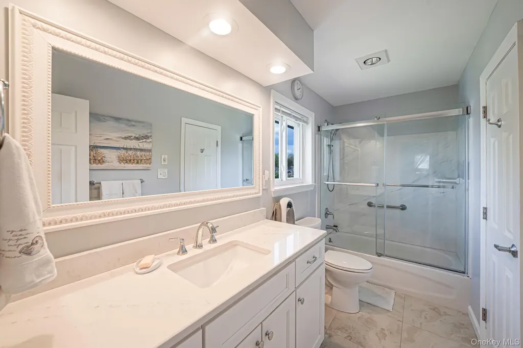 75 Pawnee Drive Commack NY 11725