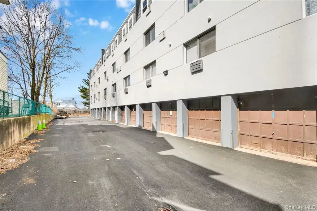 191 Park Avenue Yonkers NY 10703