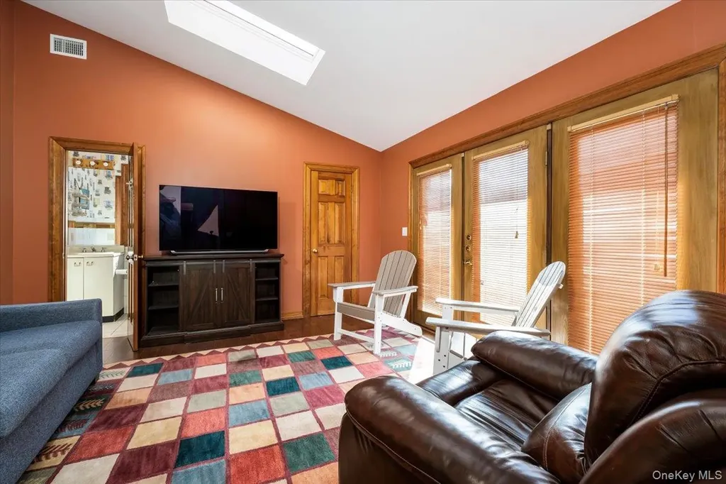 11 Baker Lane Suffern NY 10901