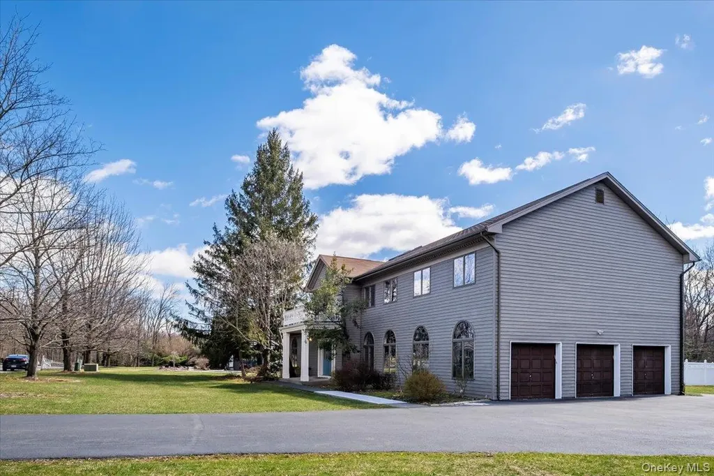 11 Baker Lane Suffern NY 10901