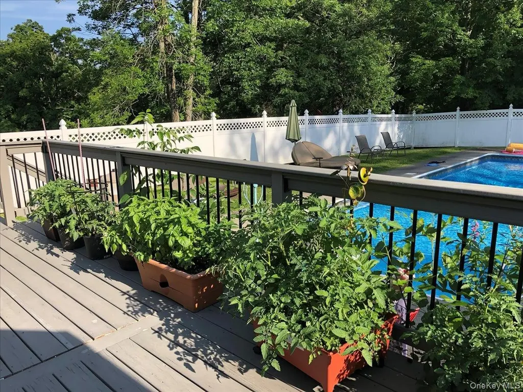 11 Baker Lane Suffern NY 10901