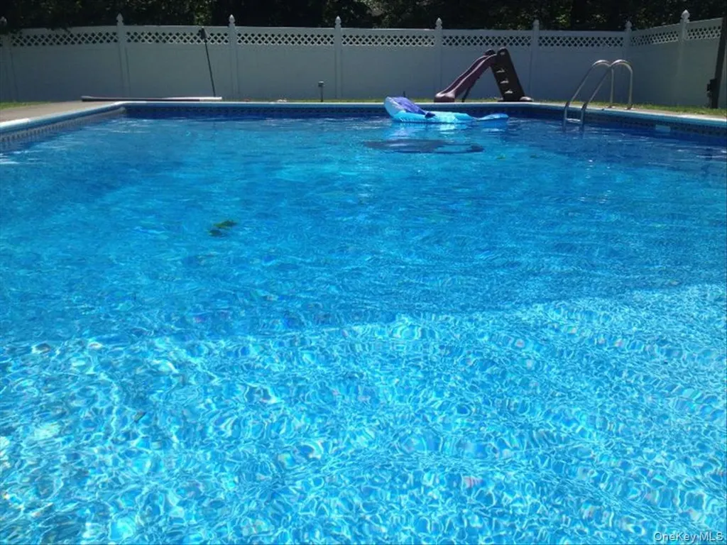 11 Baker Lane Suffern NY 10901