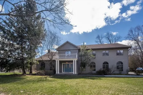 11 Baker Lane Suffern NY 10901