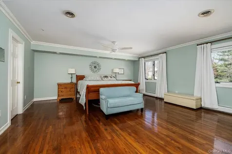 11 Baker Lane Suffern NY 10901