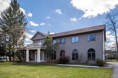 11 Baker Lane Suffern NY 10901