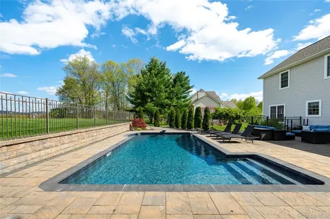 165 Roosevelt Drive Poughquag NY 12570