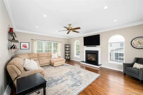 165 Roosevelt Drive Poughquag NY 12570