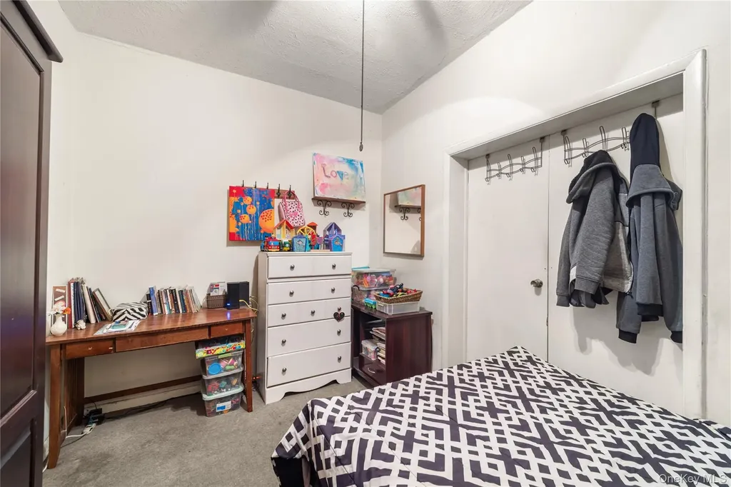 60-77 69th Avenue Ridgewood NY 11385