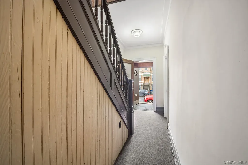 60-77 69th Avenue Ridgewood NY 11385