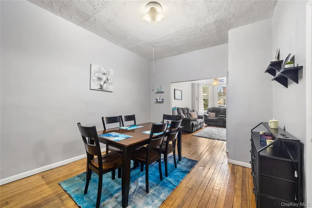 60-77 69th Avenue Ridgewood NY 11385