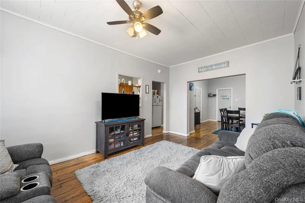 60-77 69th Avenue Ridgewood NY 11385