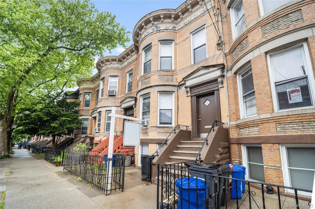 60-77 69th Avenue Ridgewood NY 11385