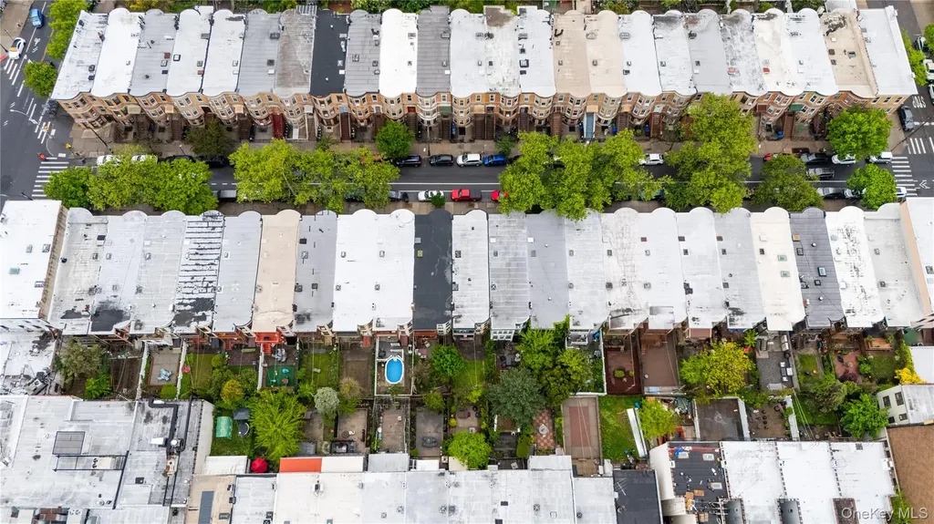 60-77 69th Avenue Ridgewood NY 11385
