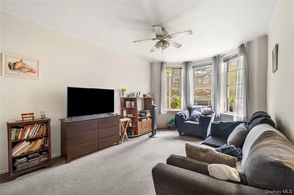 60-77 69th Avenue Ridgewood NY 11385