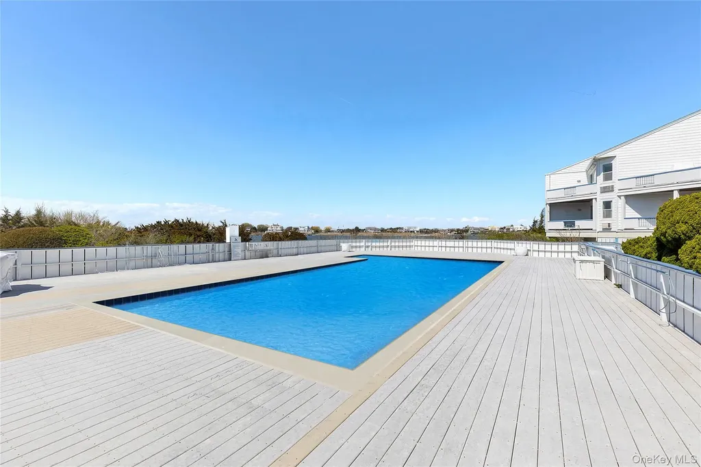 250 Dune Road Westhampton Beach NY 11978
