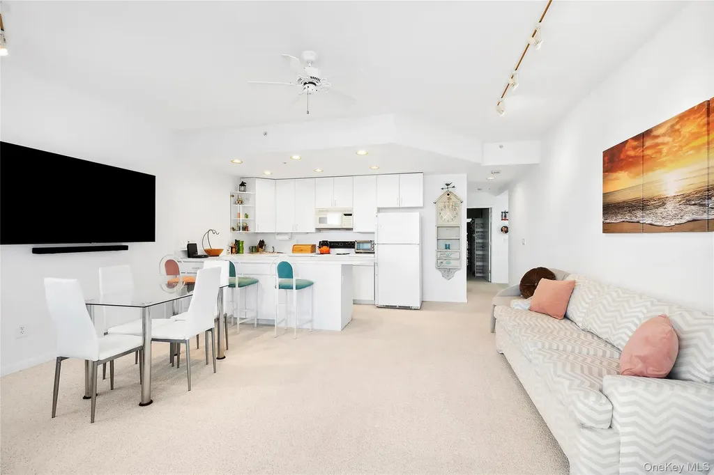 250 Dune Road Westhampton Beach NY 11978