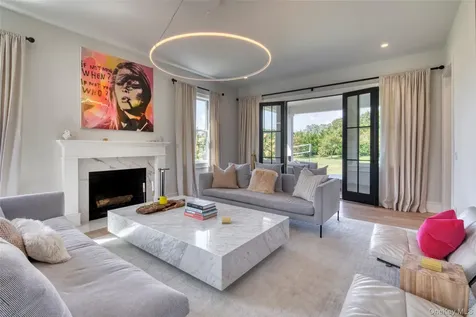 172 Narrow Lane E Sagaponack NY 11962