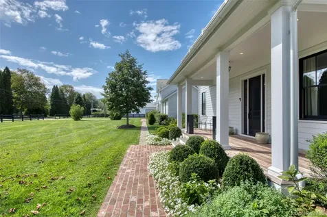 172 Narrow Lane E Sagaponack NY 11962
