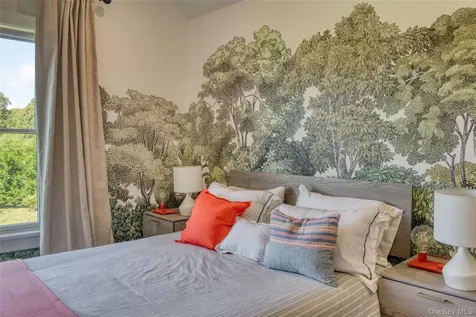 172 Narrow Lane E Sagaponack NY 11962