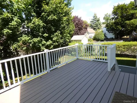 53 Lee Avenue Scarsdale NY 10583