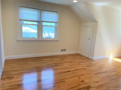 53 Lee Avenue Scarsdale NY 10583
