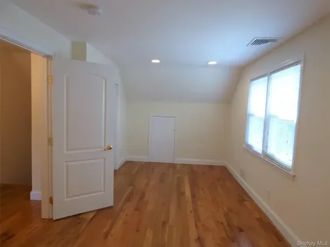 53 Lee Avenue Scarsdale NY 10583