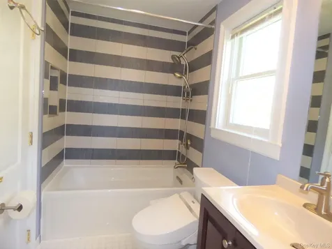 53 Lee Avenue Scarsdale NY 10583