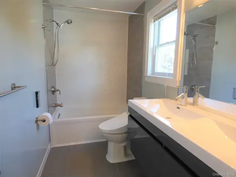 53 Lee Avenue Scarsdale NY 10583