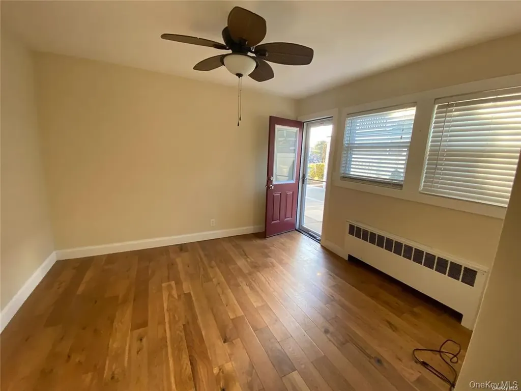 541 E Park Avenue Long Beach NY 11561
