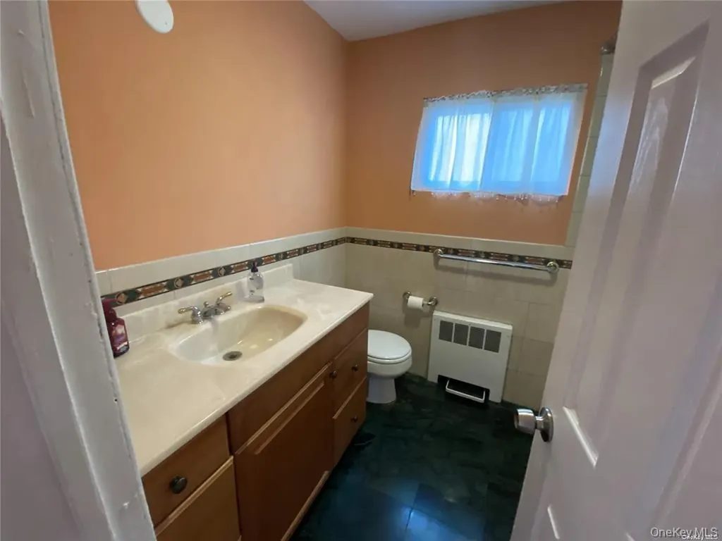 541 E Park Avenue Long Beach NY 11561
