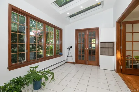27 Valentine Road Briarcliff Manor NY 10510
