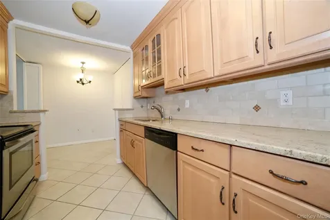 300 High Point Drive Hartsdale NY 10530