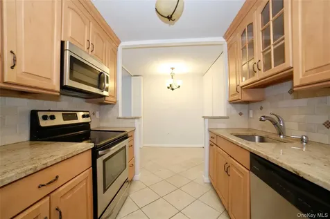 300 High Point Drive Hartsdale NY 10530
