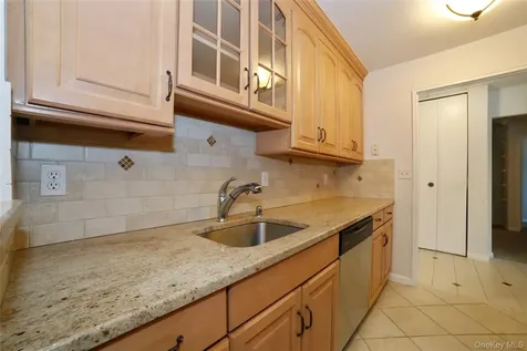300 High Point Drive Hartsdale NY 10530