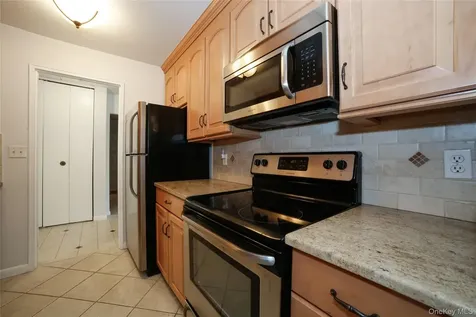 300 High Point Drive Hartsdale NY 10530