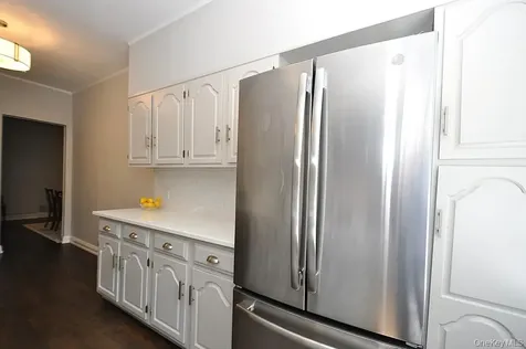 143 Garth Road Scarsdale NY 10583
