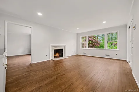 6 Hidden Green Lane Larchmont NY 10538