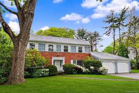 6 Hidden Green Lane Larchmont NY 10538