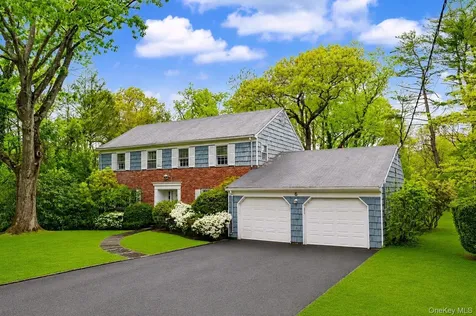 6 Hidden Green Lane Larchmont NY 10538