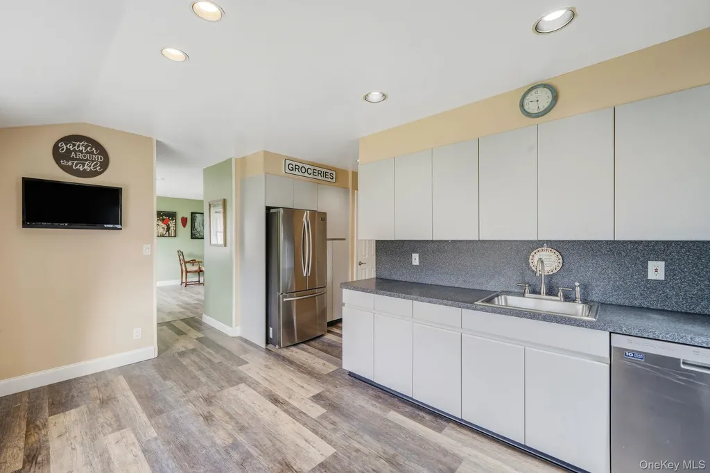 29 Franklin Street Islip NY 11751