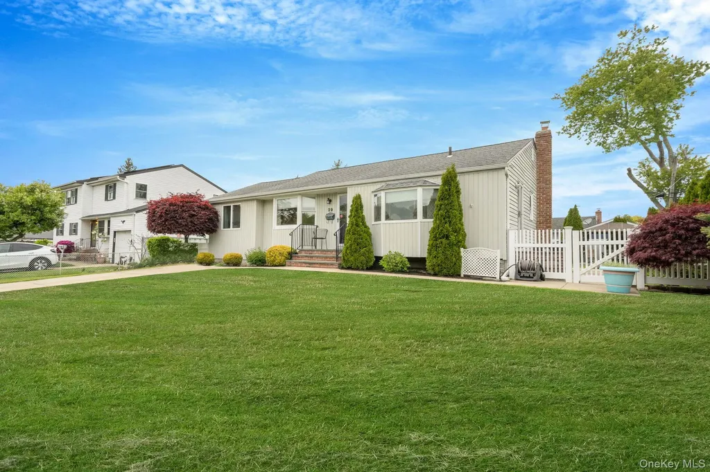 29 Franklin Street Islip NY 11751