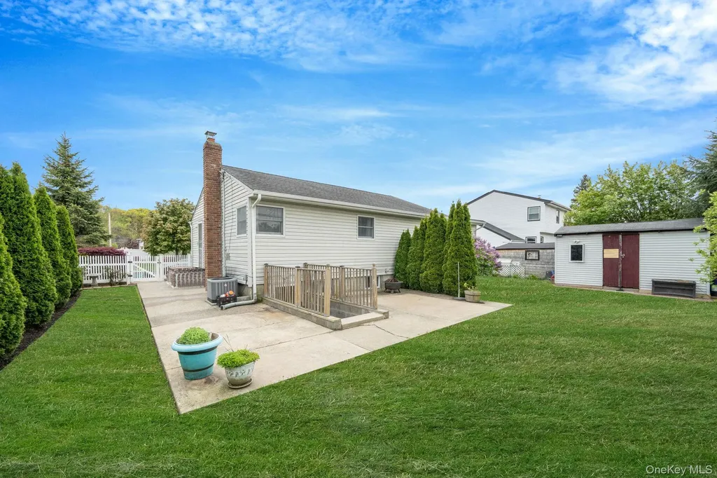 29 Franklin Street Islip NY 11751