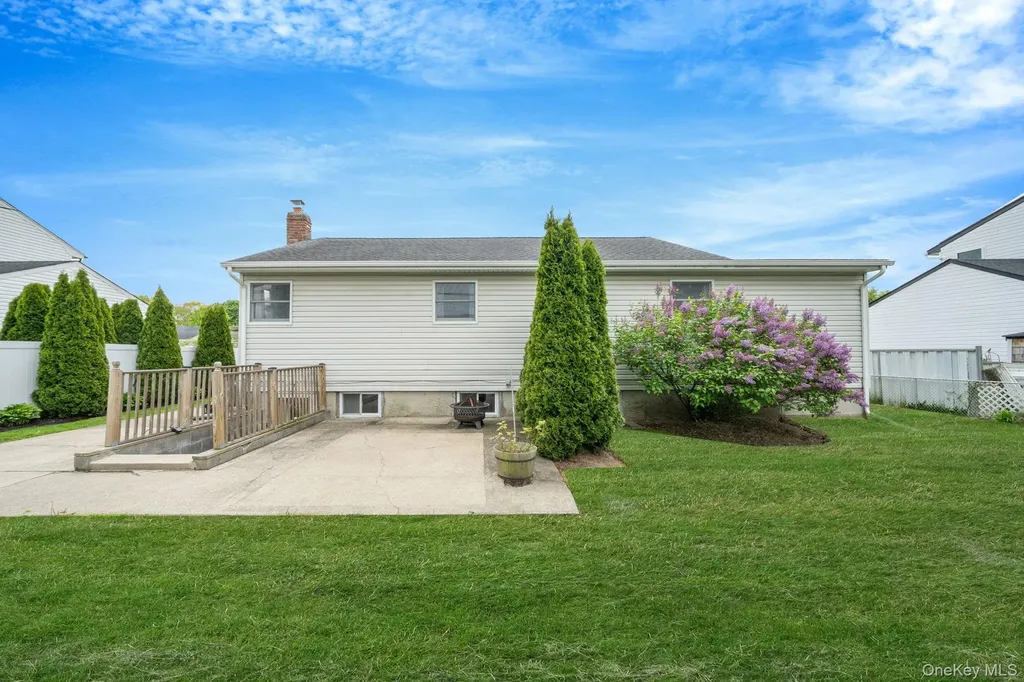 29 Franklin Street Islip NY 11751