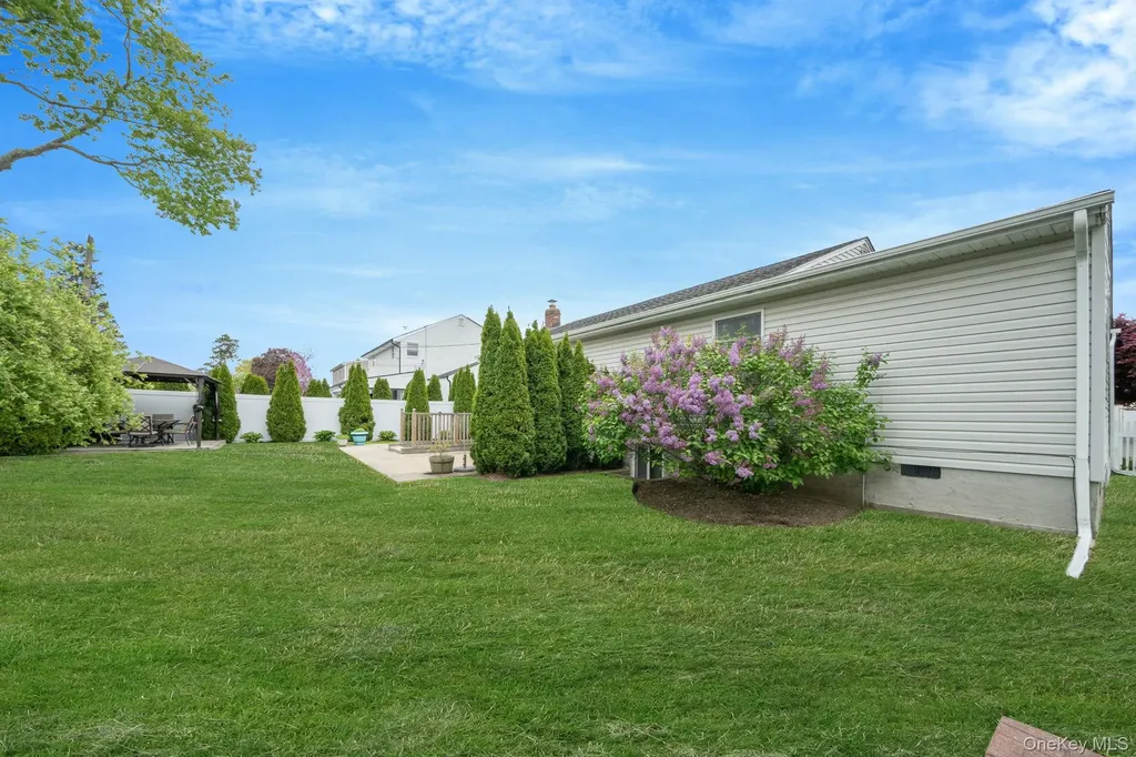 29 Franklin Street Islip NY 11751