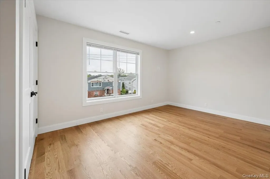 87 Crystal Street Harrison NY 10528
