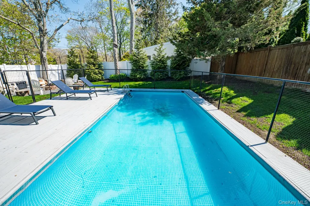 48 Springville Road Hampton Bays NY 11946