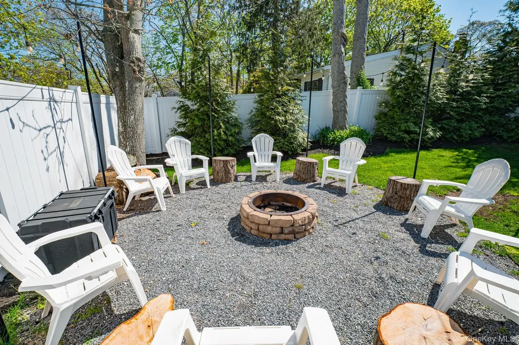 48 Springville Road Hampton Bays NY 11946