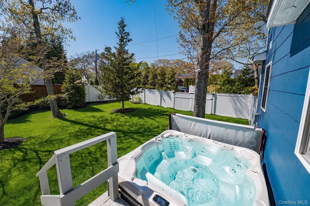 48 Springville Road Hampton Bays NY 11946