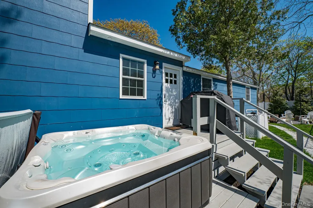 48 Springville Road Hampton Bays NY 11946